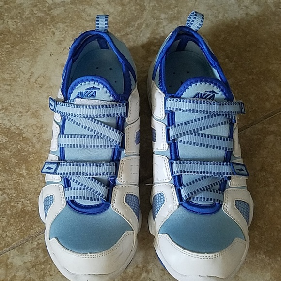 Avia pull on athletic shoes - Picture 2 of 3